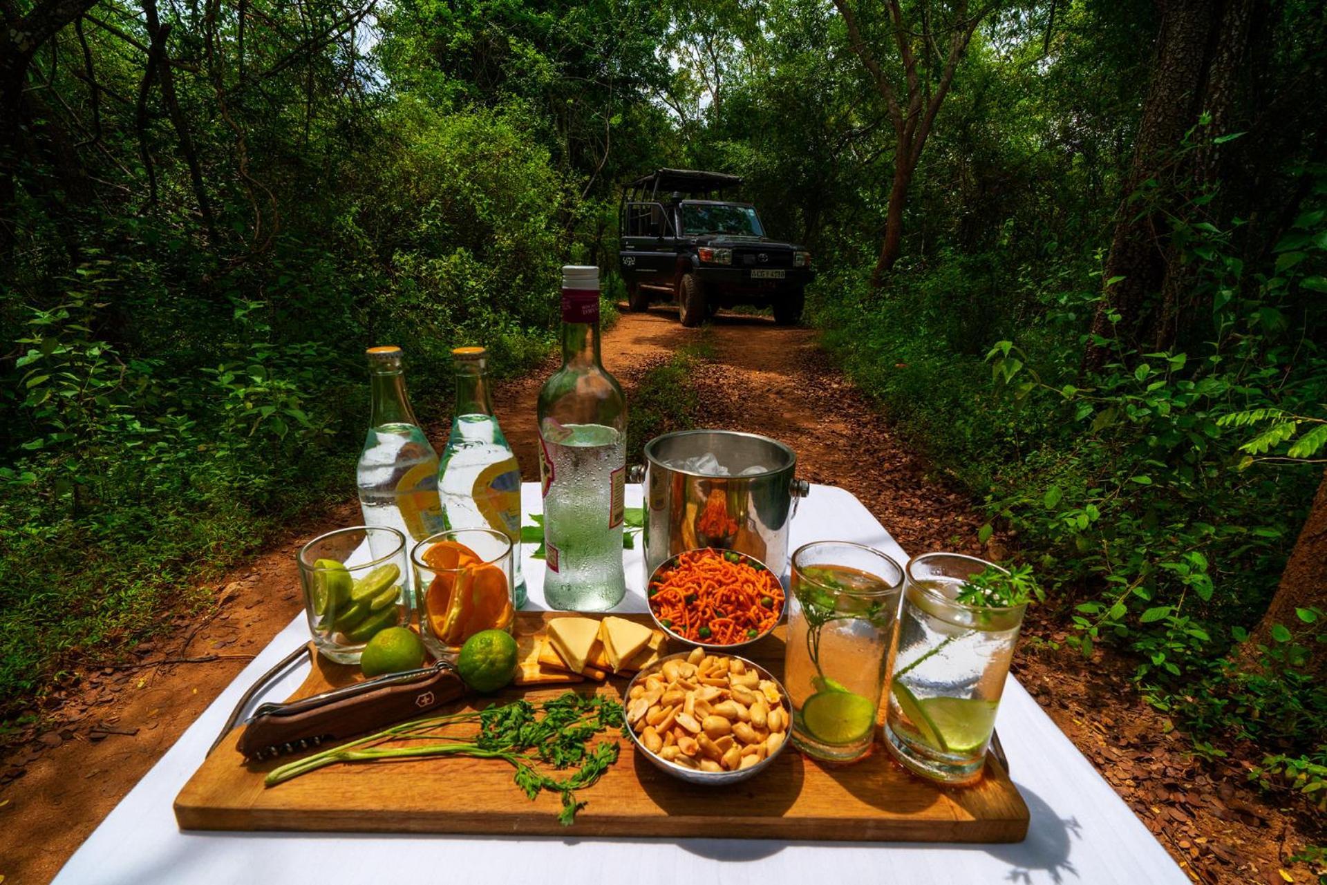 Hotel Kulu Safaris Yala Esterno foto